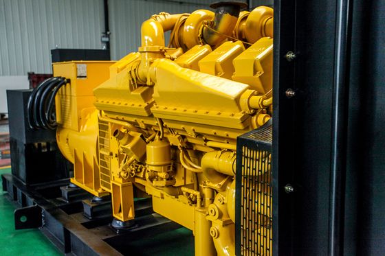 آب خنک کننده ژنراتور صنعتی مجموعه 2000kw ژنراتور دیزل 1500rpm